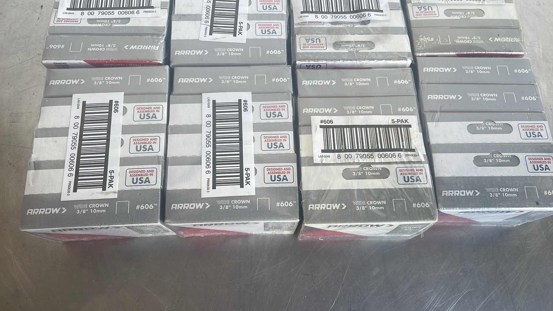 Photo 1 of ARROW 3/8" WIDE CROWN STAPLES #606 QTY = 45 PK OF 1000