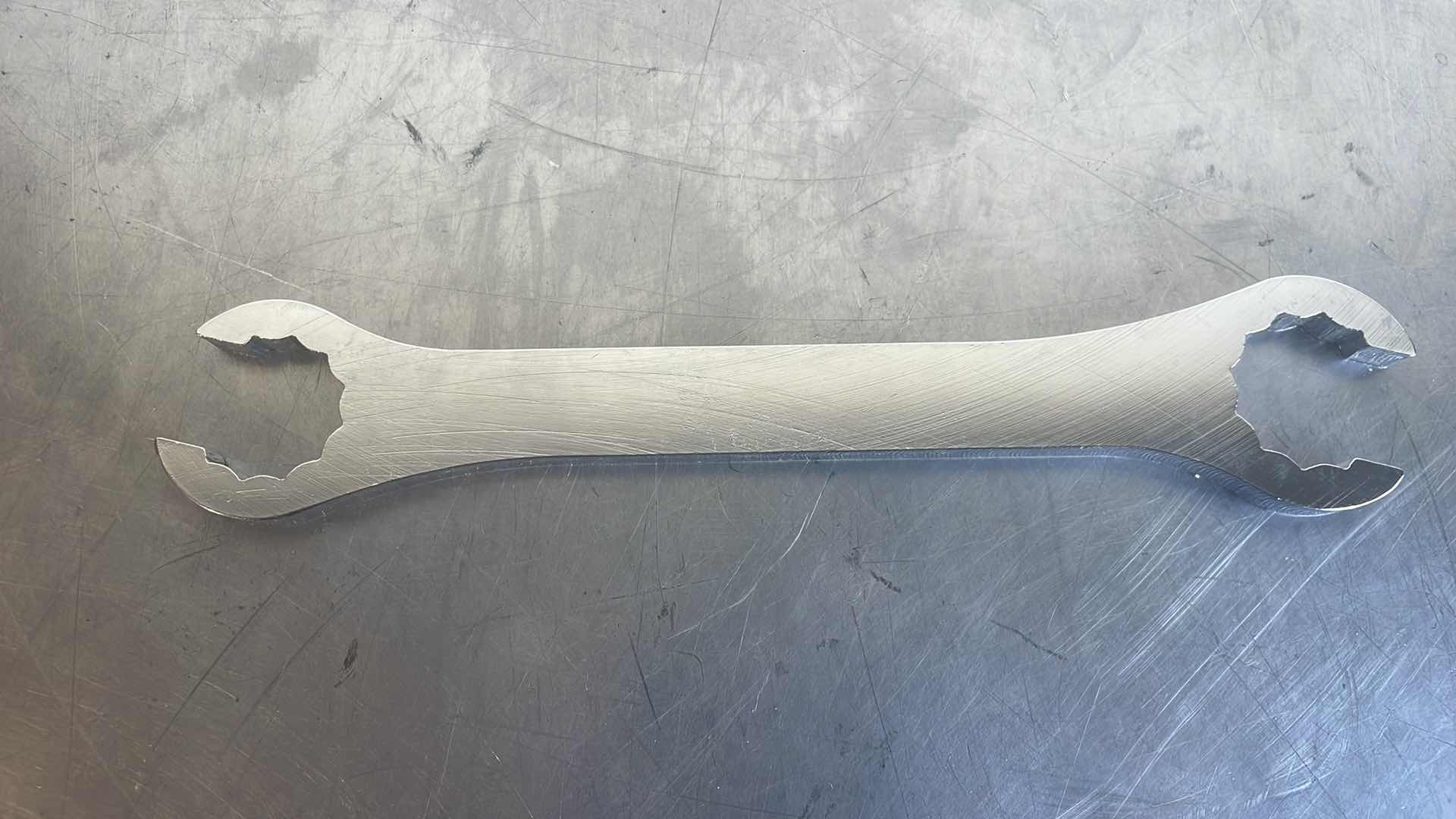 Photo 1 of USGI MILITARY 1" X 1-1/8" 12 POINT FLARE NUT LINE WRENCH R-TW USA