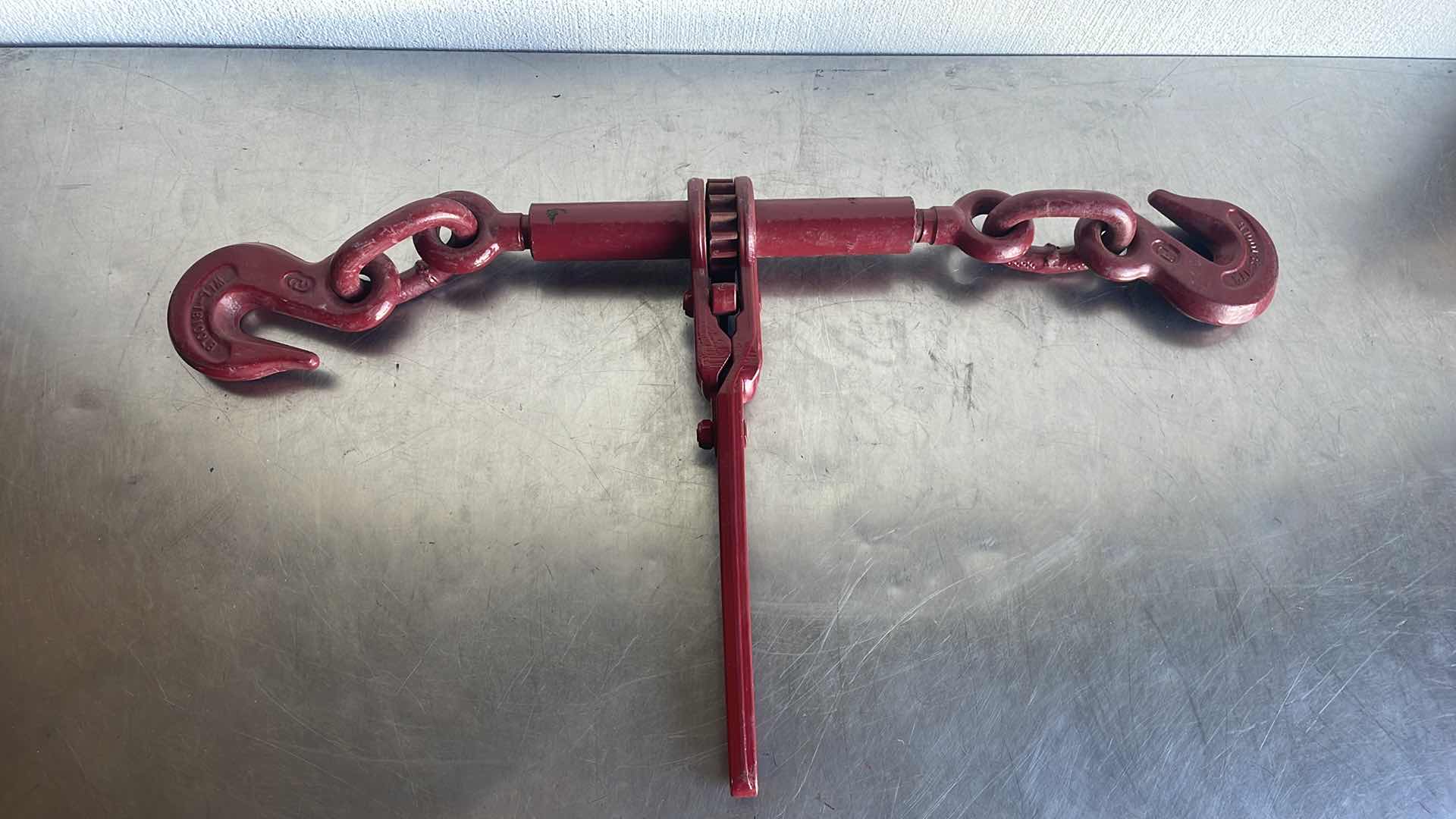 Photo 1 of DURABILT TRUCK-TIGHT RATCHET BINDER - 1/2" X
5/8" - 18,100 LB WLL