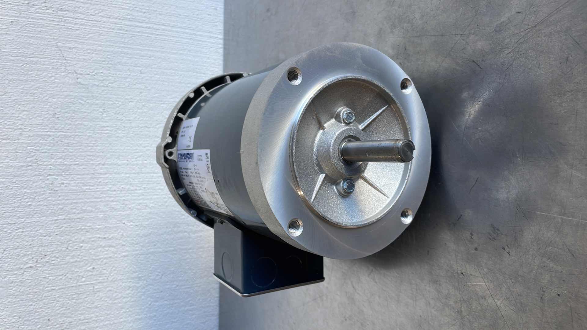 Photo 1 of MARATHON ELECTRIC GENERAL PURPOSE MOTOR
1-1/2 HP RPM 3450 208-230/460 VOLT
MODEL HVN 56T34F15534A P