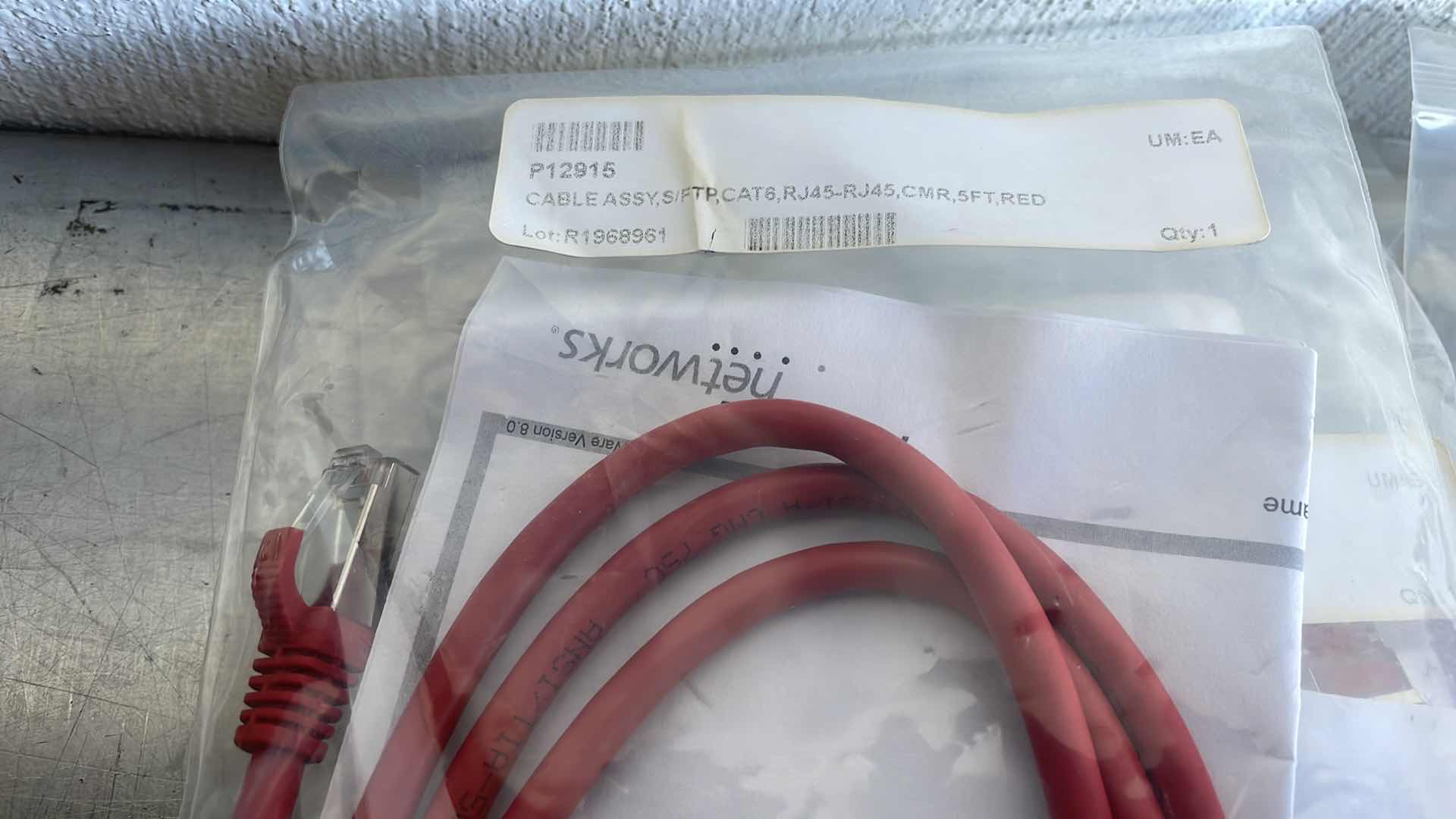 Photo 1 of C2G CABLE ASSEMBLY 5’ CAT6 SNAGLESS SHEILDED RED (10)