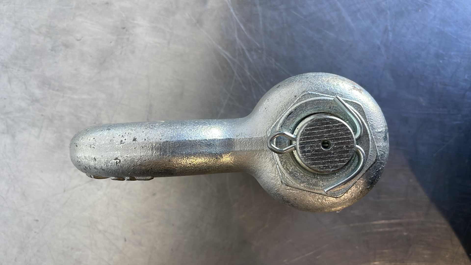 Photo 1 of SWL 21 TON SHACKLE