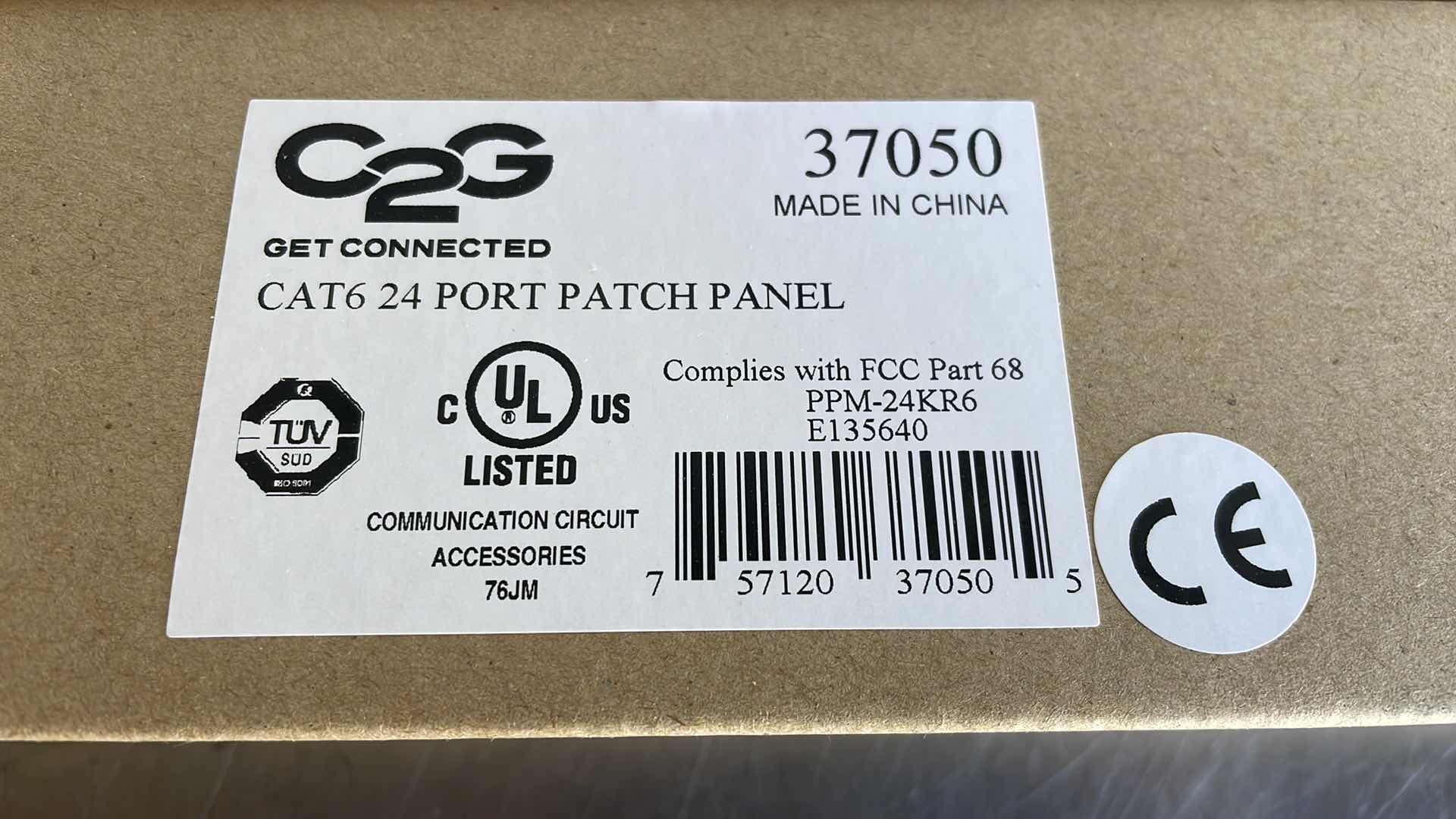Photo 1 of C2G CABLES TO GO 37050 24 PORT CAT6 110- TYPE PATCH PANEL BLACK 19" (5)