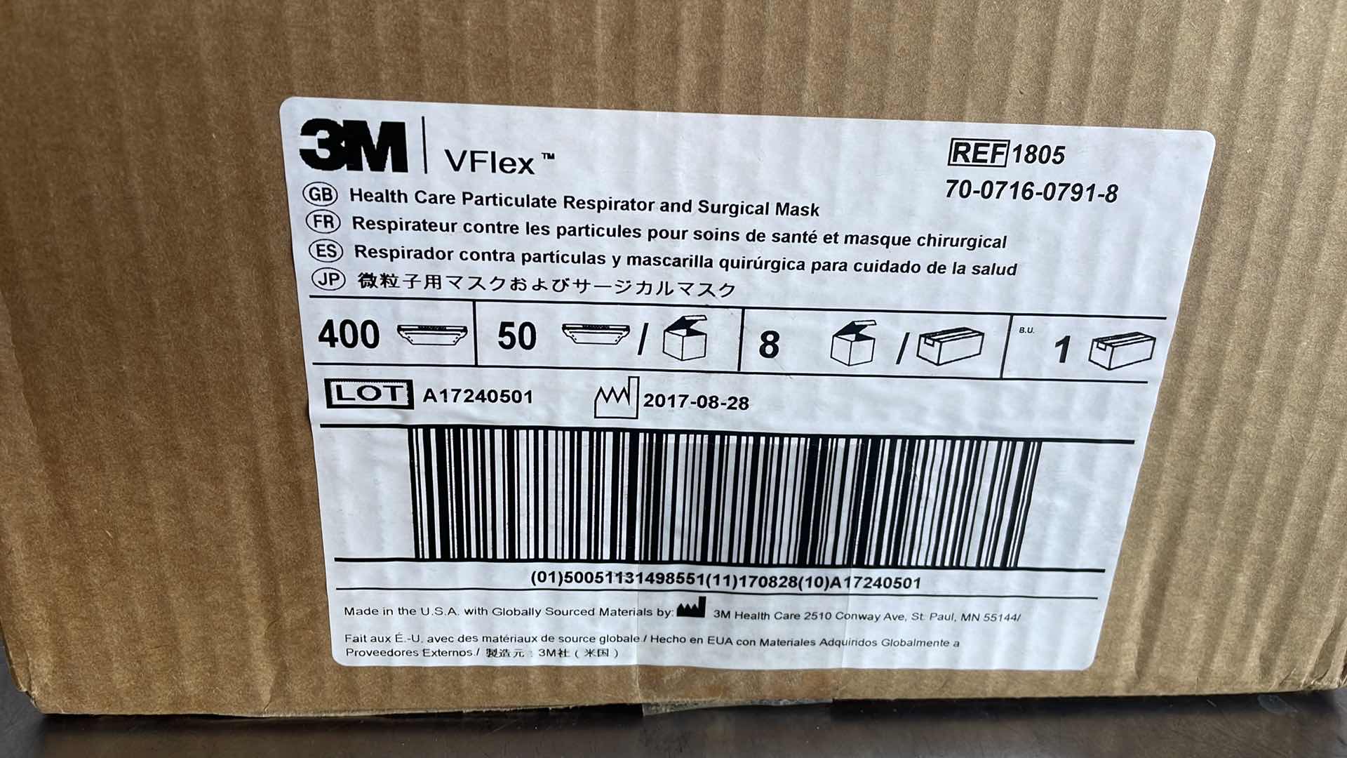 Photo 1 of 3M VFLEX N95 HEALTH CARE RESPIRATOR AND SURGICAL MASK (400)