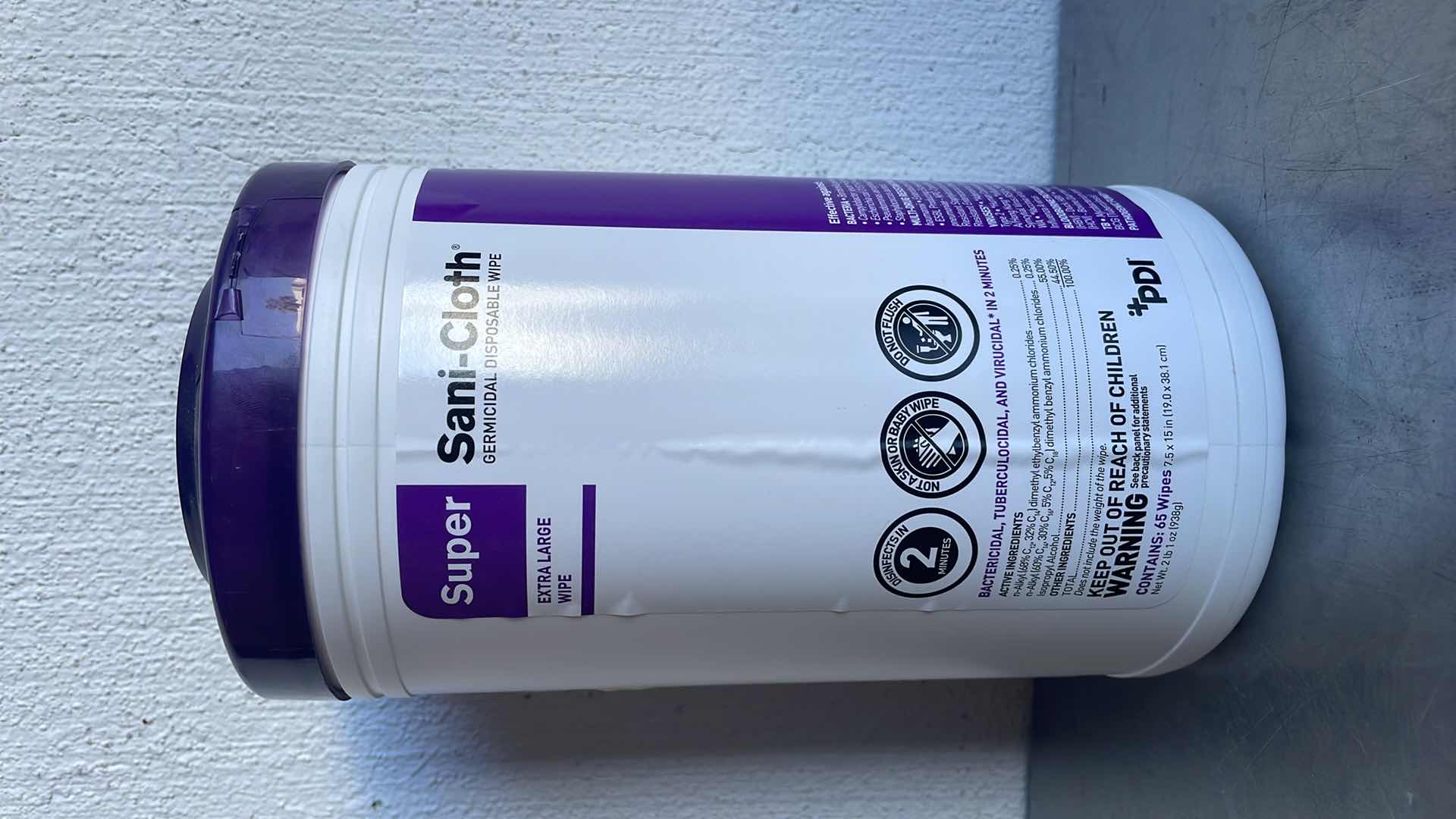 Photo 1 of SUPER SANI-CLOTH GERMICIDAL DISPOSABLE WIPES EXTRA LARGE EXP 9/23