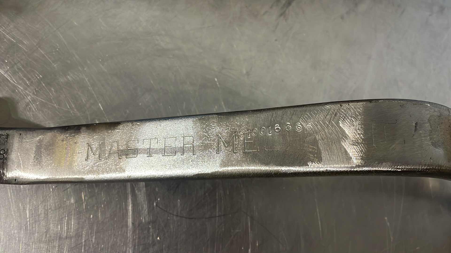 Photo 4 of MASTER MECHANIC M6160
TORQUE WRENCH ADAPTER
WRENCH 1" DRIVE TO 1-7/8" 12 PT