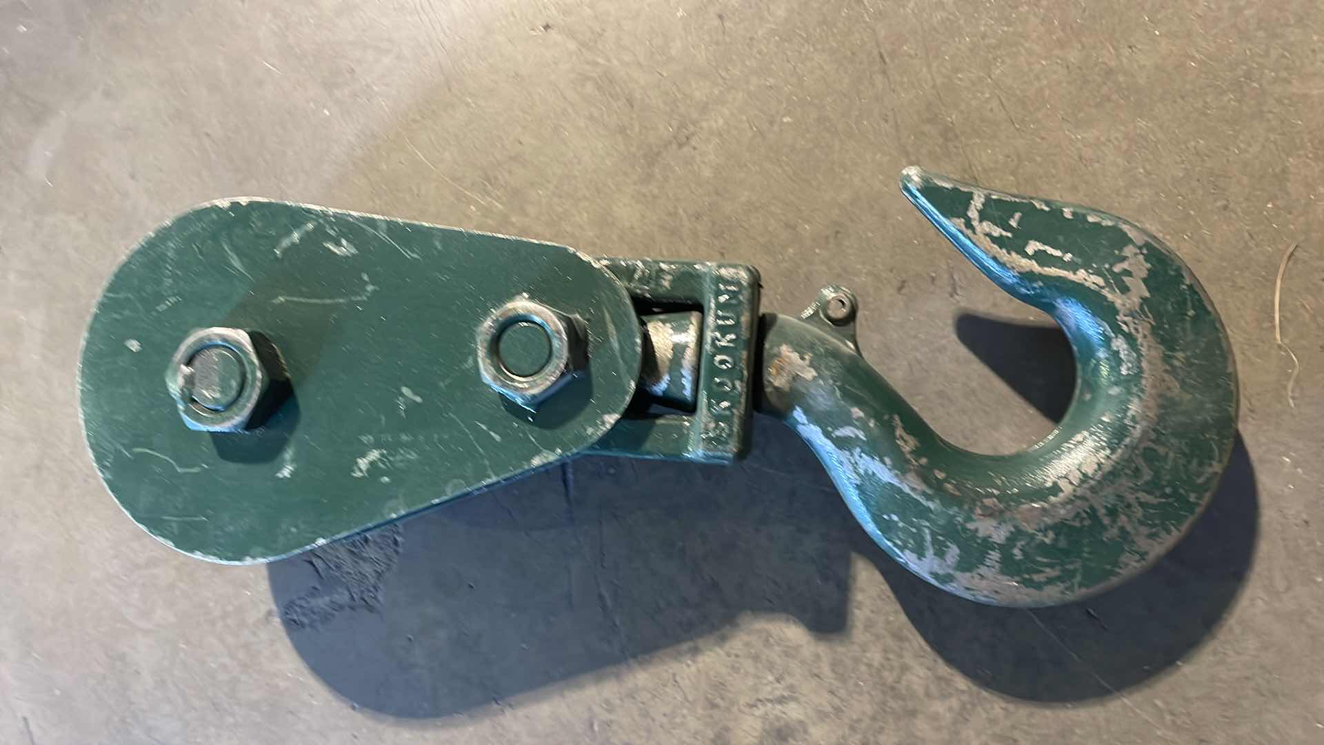 Photo 1 of SKOOKUM 62 SNATCH BLOCK 20/12 TON 9/16" DIA PN 1918001