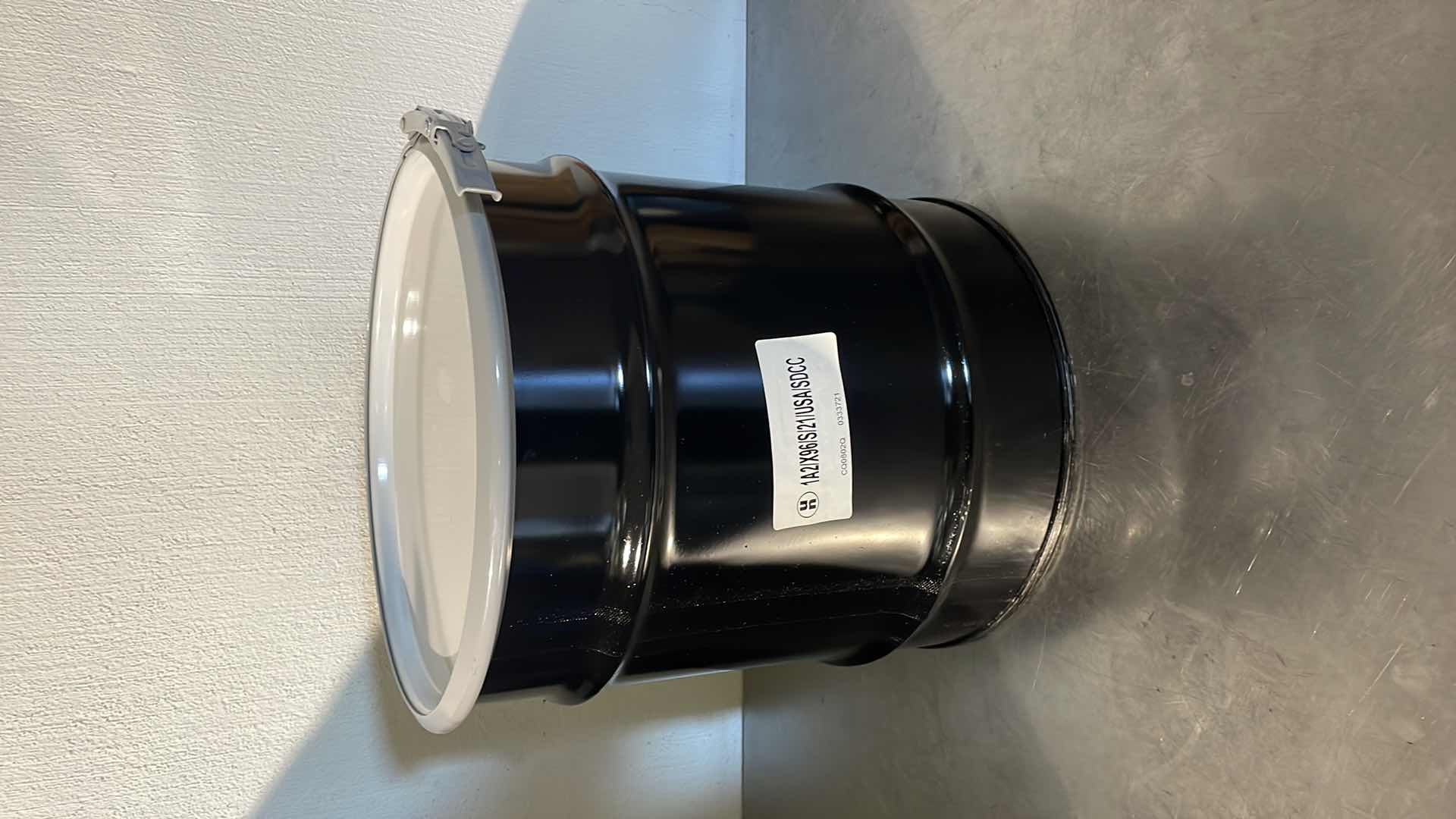 Photo 1 of 8 GALLON STEEL DRUM, OPEN HEAD, UN RATED, QUICK LEVER LID