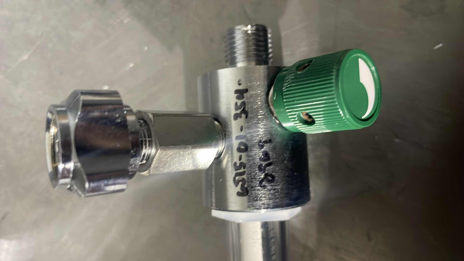 Photo 1 of OXYGEN FLOWMETERS 6515-01-354-3969 (11)