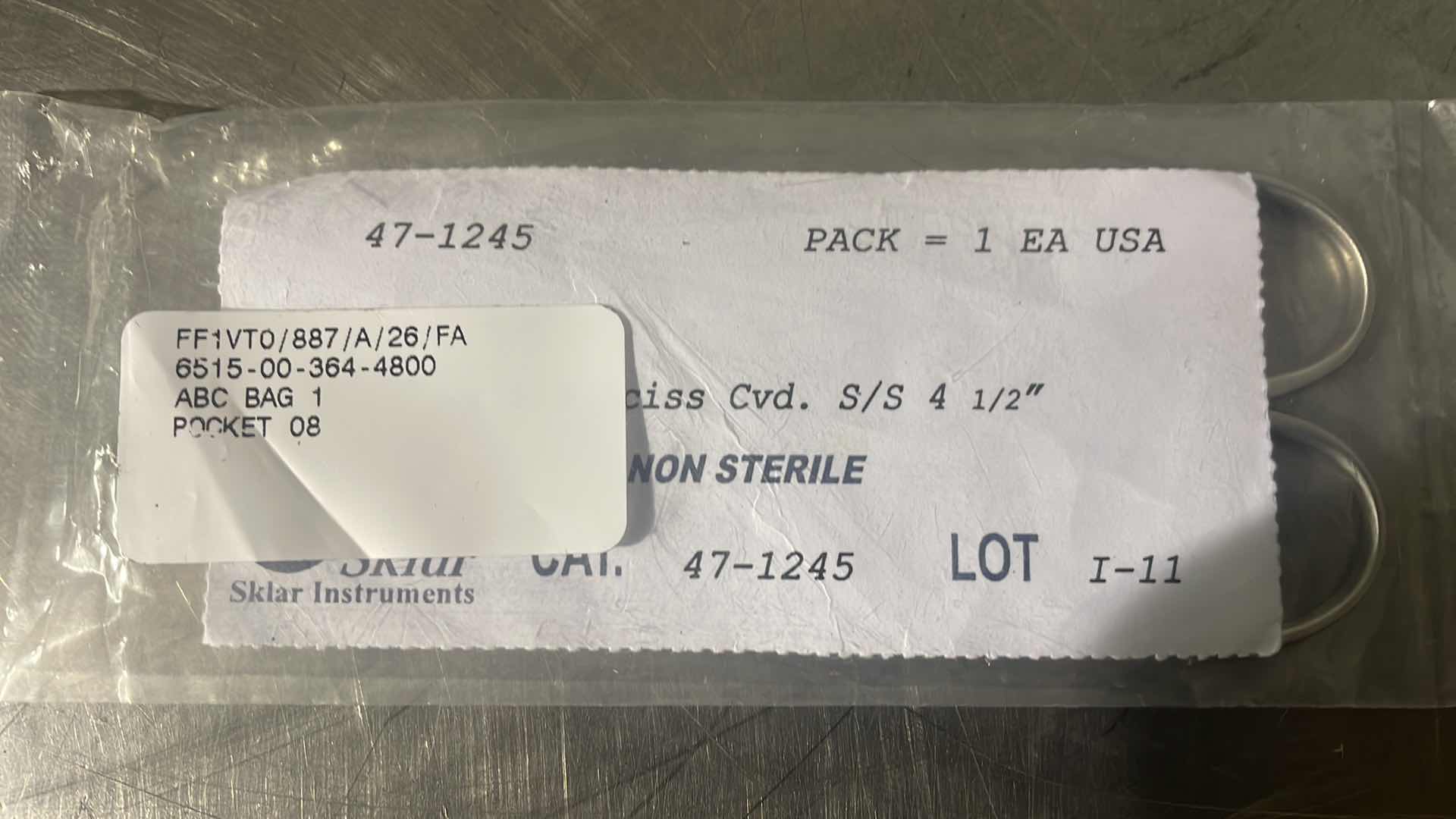 Photo 1 of IRIS SCISSORS 4-1/2” (6)