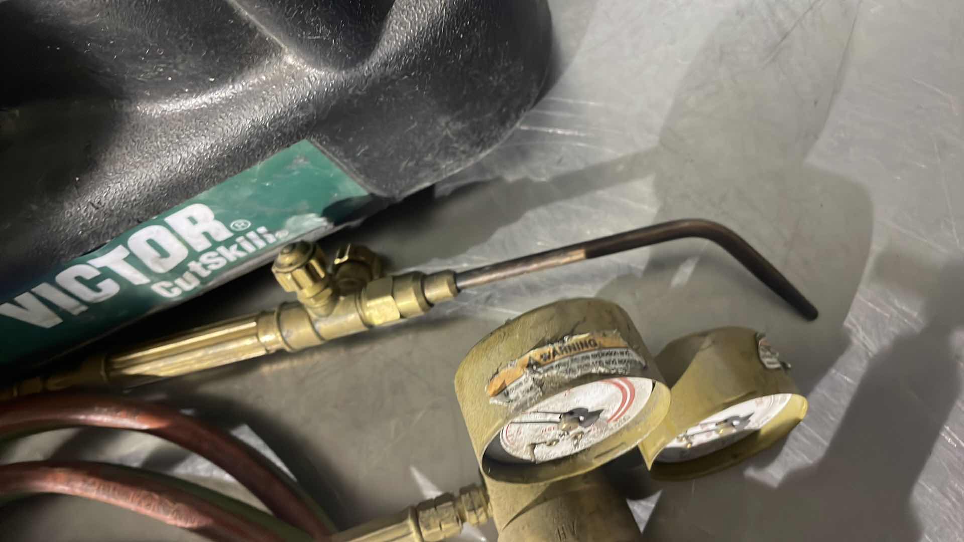 Photo 1 of VICTOR TECHNOLOGIES 0384-0945 VICTOR G150-J-P TOTE WITHOUT TANKS WELDING