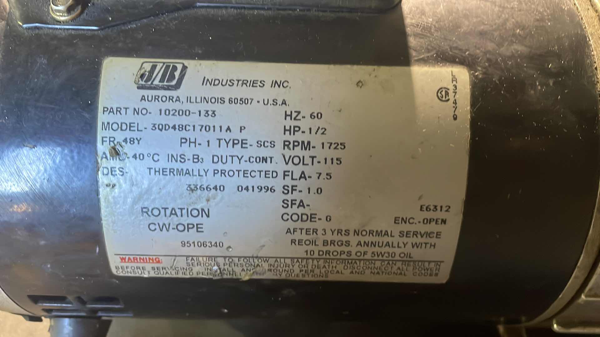 Photo 1 of JB INDUSTRIES VACUUM PUMP DV-142N 5-CFM 1/2 HP MOTOR 2 STAGE AIR CONDITIONING