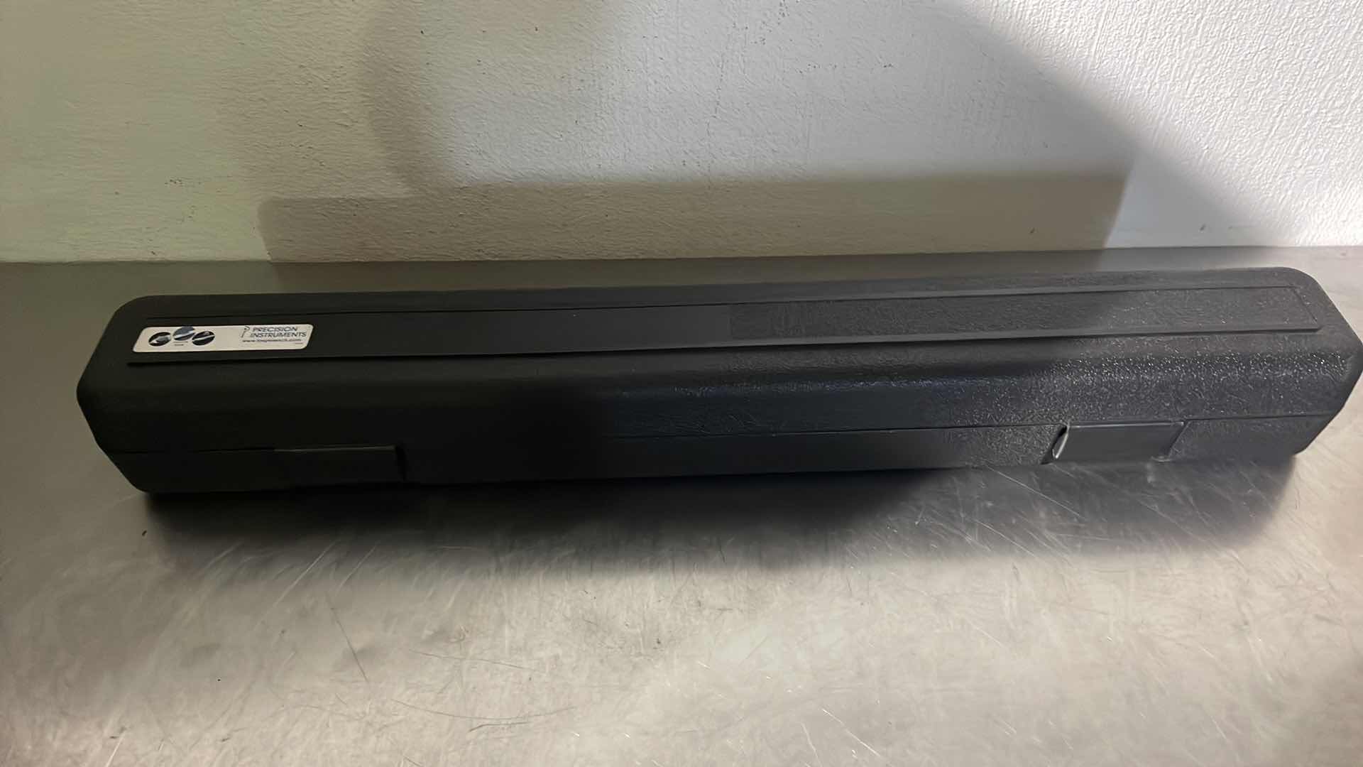 Photo 1 of PRECISION INSTRUMENTS DIAL TYPE 1/2” DRIVE TORQUE WRENCH D3F250FL