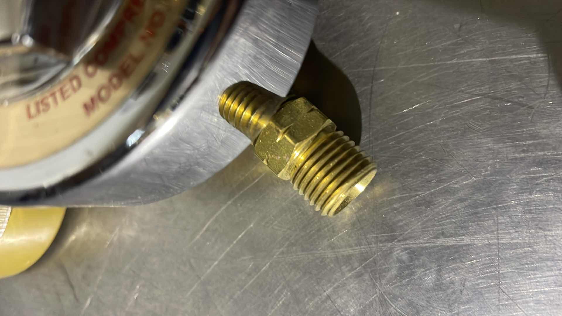 Photo 3 of HARRIS 25-15C 650L COMPRESSED GAS REGULATOR 30/400 PSI W/GAUGES