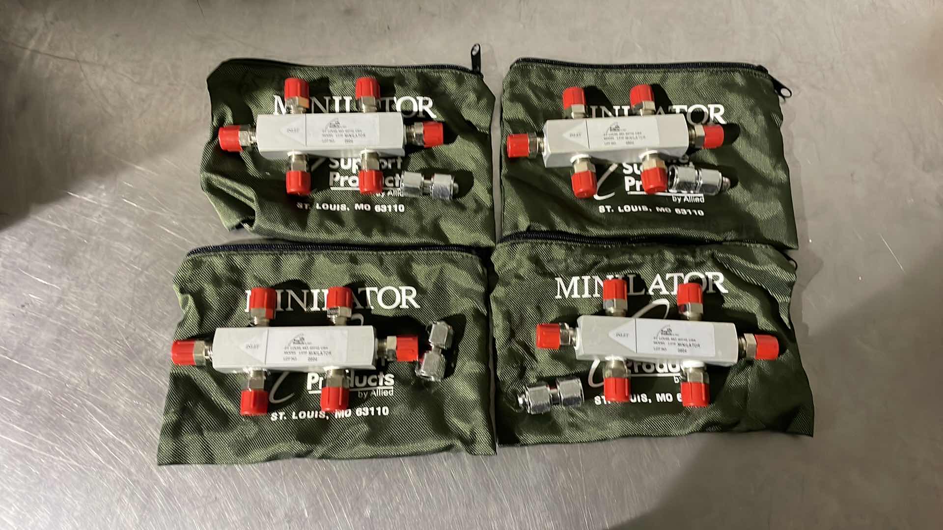 Photo 1 of ALLIED HEALTHCARE L419-010 5X 4-LPM OXYGEN LSP MINILATOR W/ COUPLING(4)