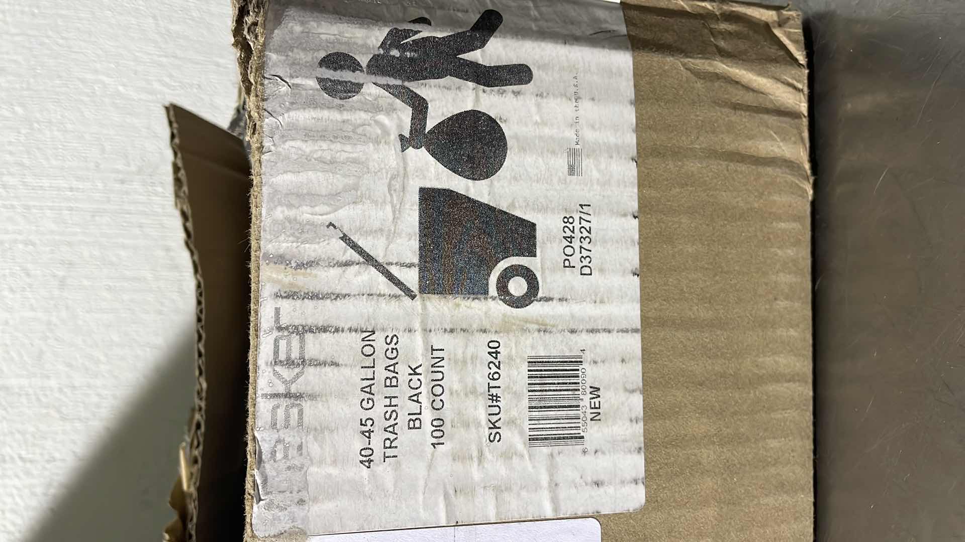 Photo 1 of 45 GALLON BLACK TRASH BAGS (100 BAGS)