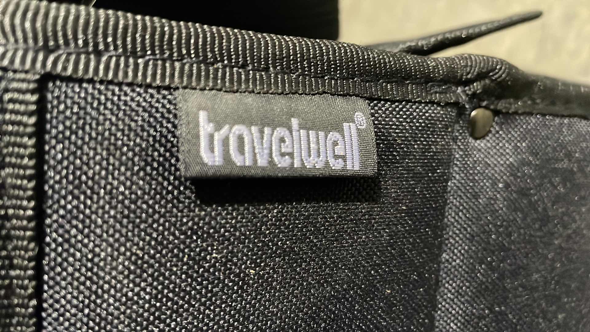 Photo 1 of TRAVELWELL HEAVY DUTY FILE DOCUMENT BUSINESS SALES SAMPLE CATALOG HARD CASE STYLE #4527 18” X 9” H13”