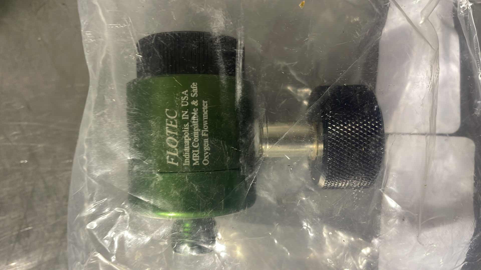 Photo 1 of FLOTEC F10-3COM3 LIQUID OXYGEN FLOWMETER (5)