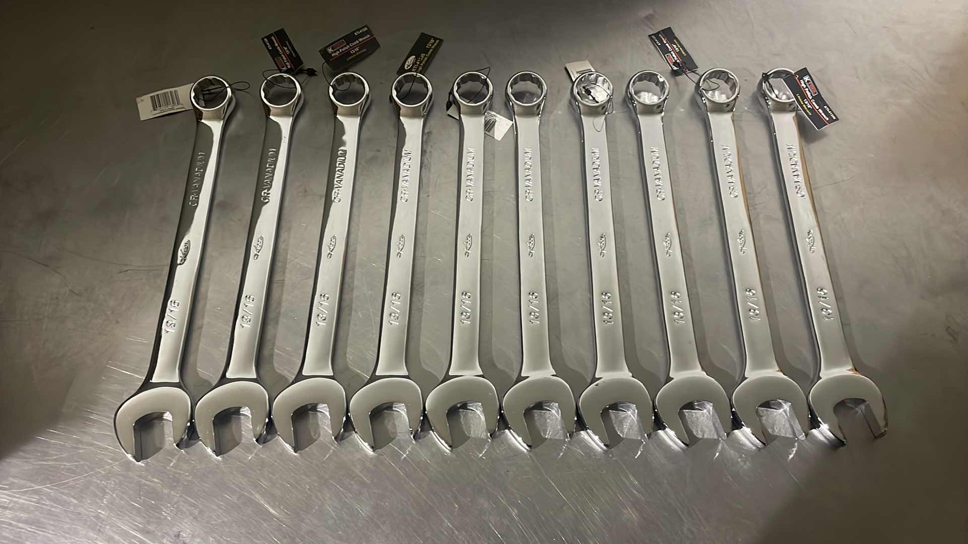 Photo 1 of K TOOL INTERNATIONAL KTI-41326 12 POINT HIGH POLISH COMBINATION WRENCH, 13/16" (10)