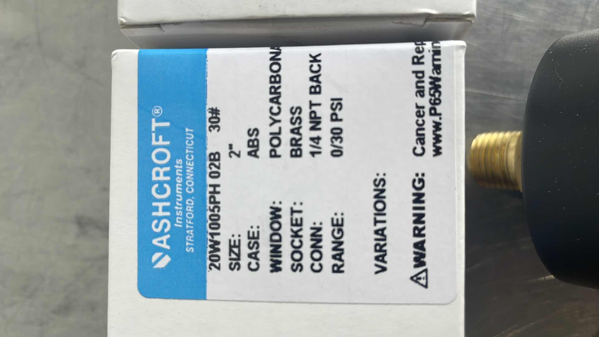 Photo 1 of ASHCROFT 20W1005PH-02B PRESSURE GAUGE 2" DIAL 0-30 PSI 1/4" NPT (4)