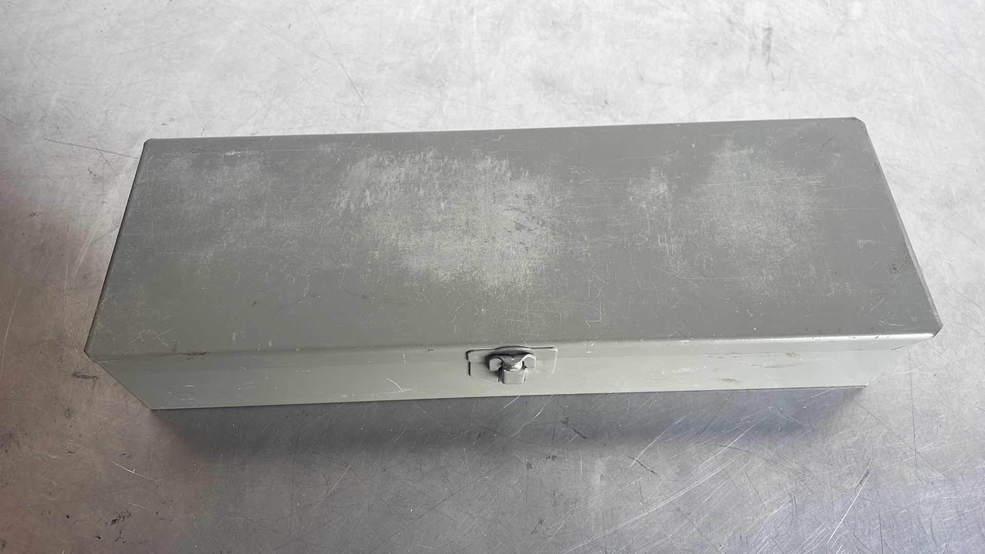 Photo 1 of DESOLDERING AND SOLDERING SET