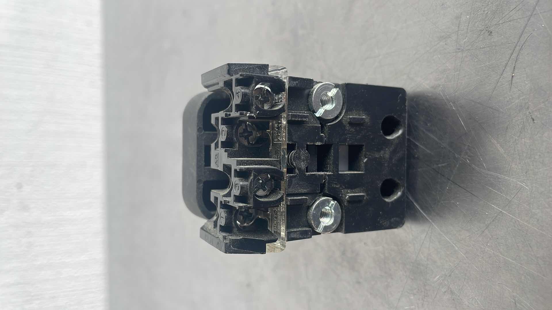 Photo 5 of ALLEN BRADLEY 800HC-QRBH2A SER. G BLUE ILLUMINATED PUSH BUTTON.             4A-2