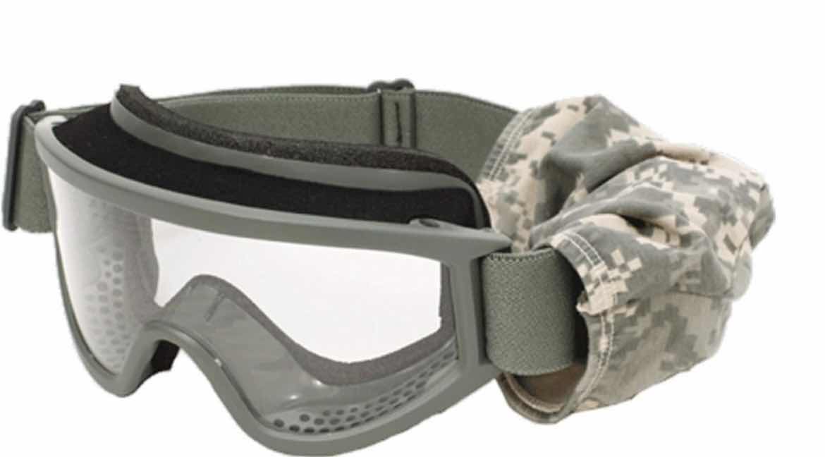 Photo 1 of ESS 740-0202 STRIKER LAND OPS UNIT ISSUE PACKAGE FOLIAGE GREEN/ACU COVER