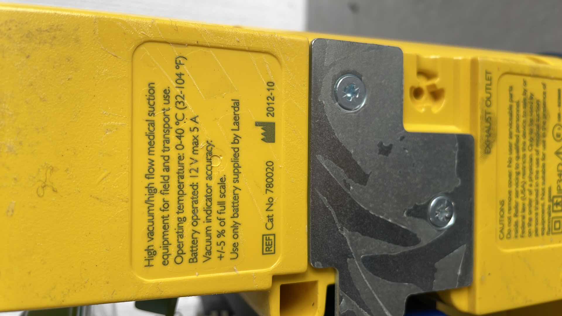 Photo 1 of LAERDAL 780020 LSU SUCTION UNIT W/ BEMIS CANISTER