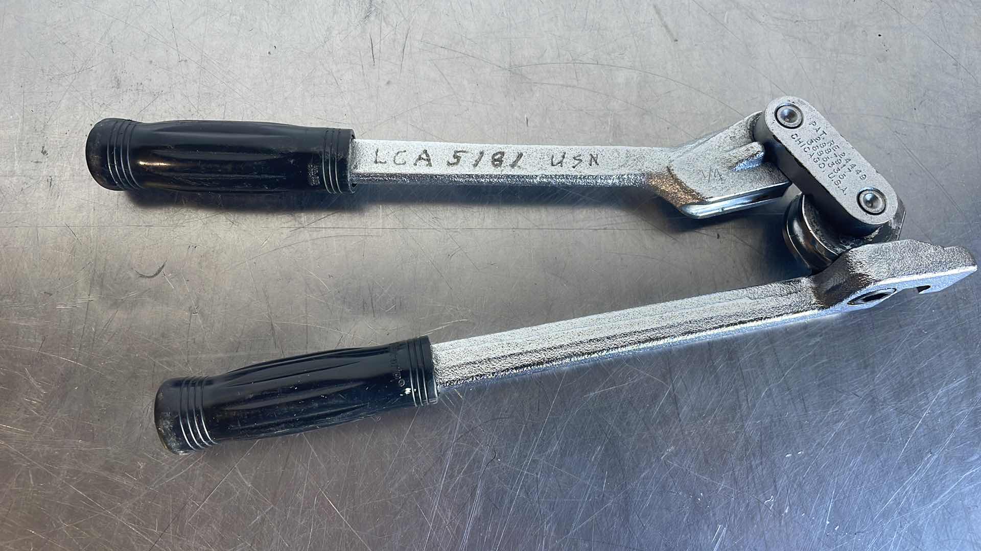 Photo 1 of EARL'S 1/4” HAND TUBE BENDER