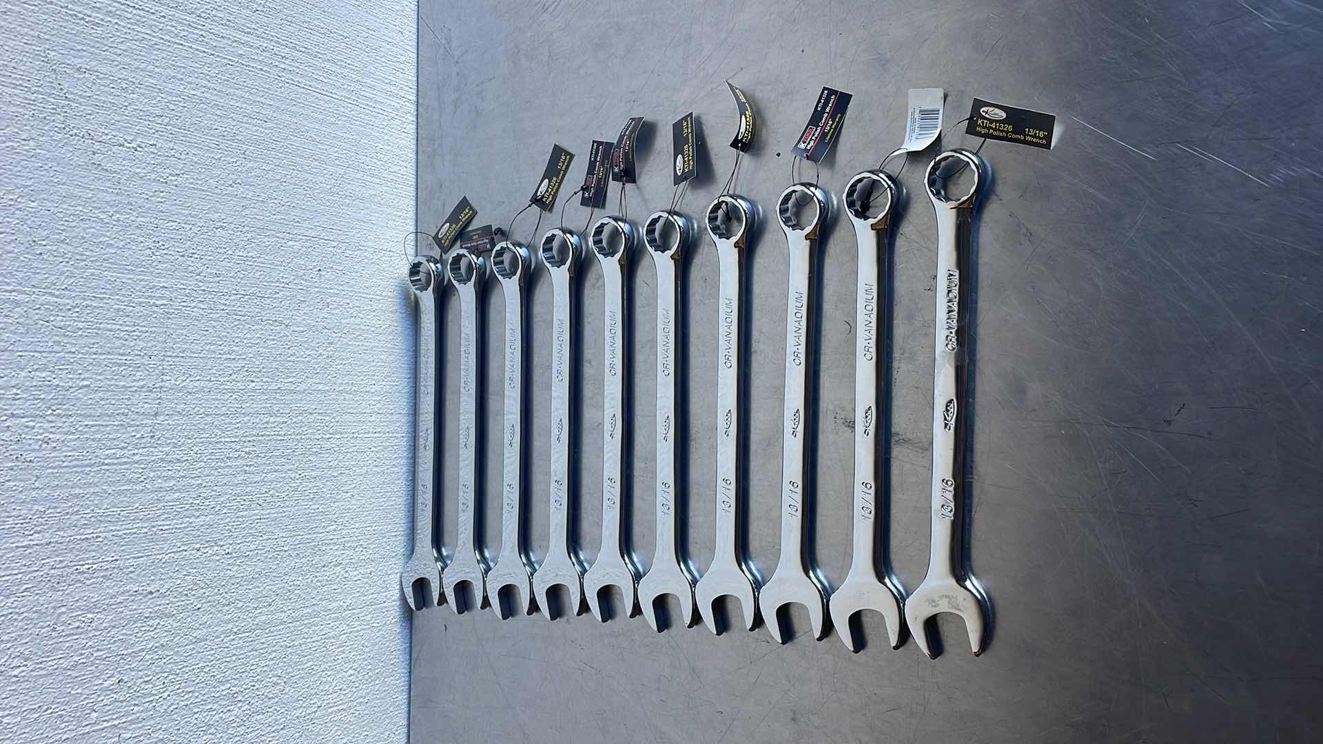 Photo 1 of K TOOL INTERNATIONAL KTI-41326 12 POINT HIGH POLISH COMBINATION WRENCH, 13/16" (10)