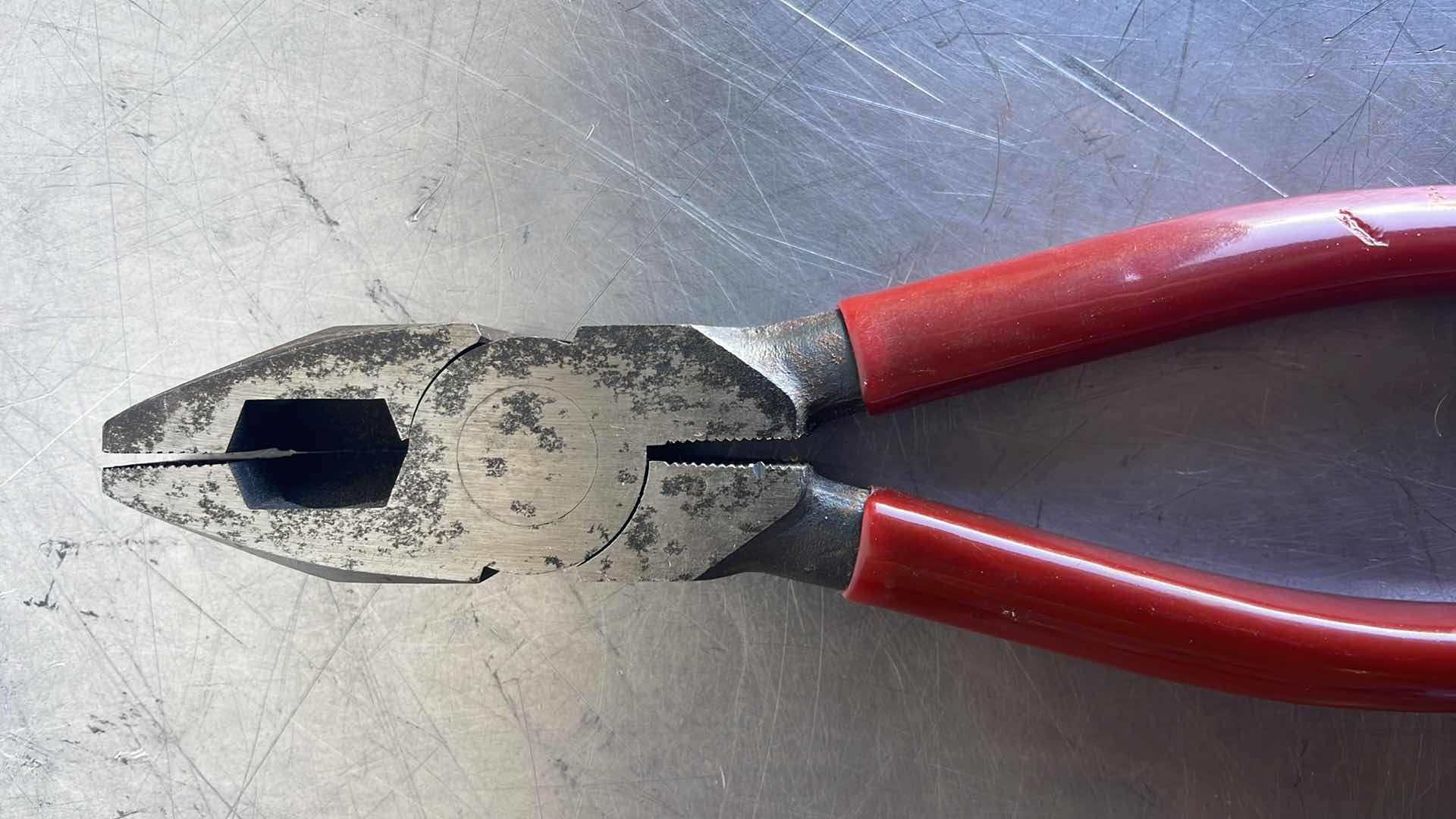 Photo 1 of PRO AMERICA 5028 8-INCH LINEMAN'S