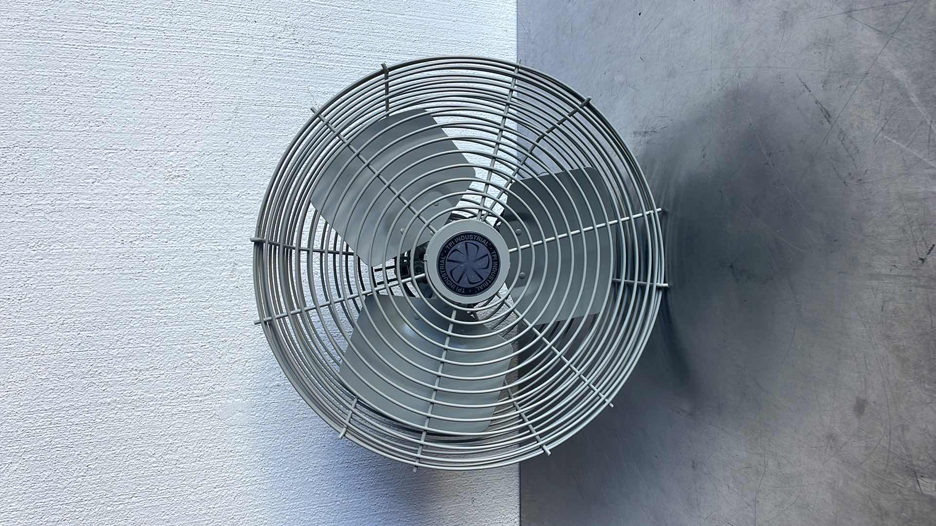 Photo 1 of TPI INDUSTRIAL FAN TA12 CLASS1