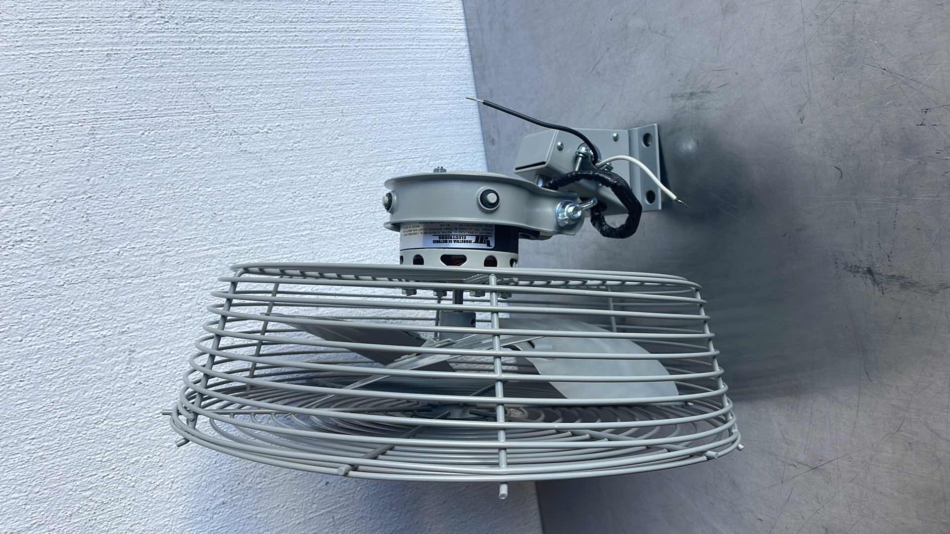 Photo 1 of TPI INDUSTRIAL FAN TA12 CLASS1