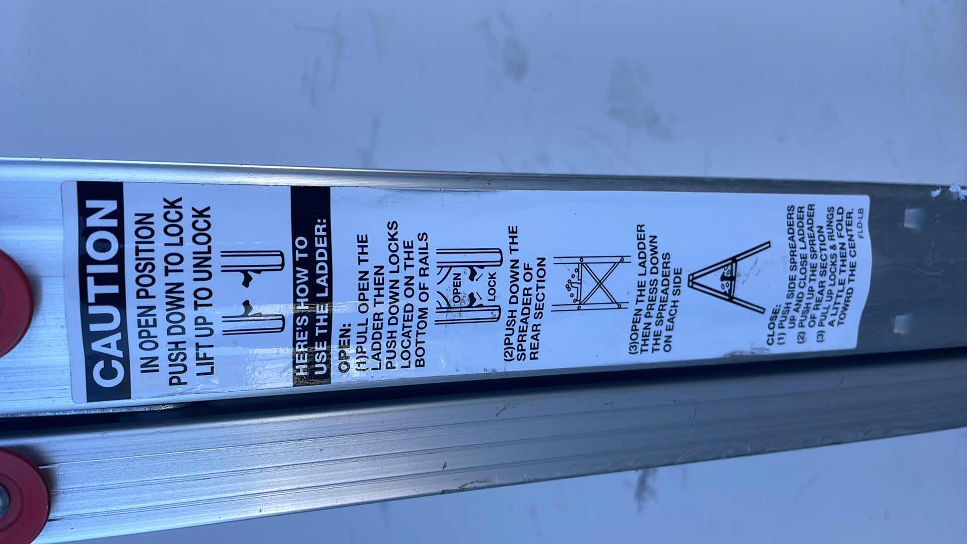 Photo 1 of TELESTEPS 6’ STEPLADDER TYPE 1 HEAVYDUTY MODEL600FLS