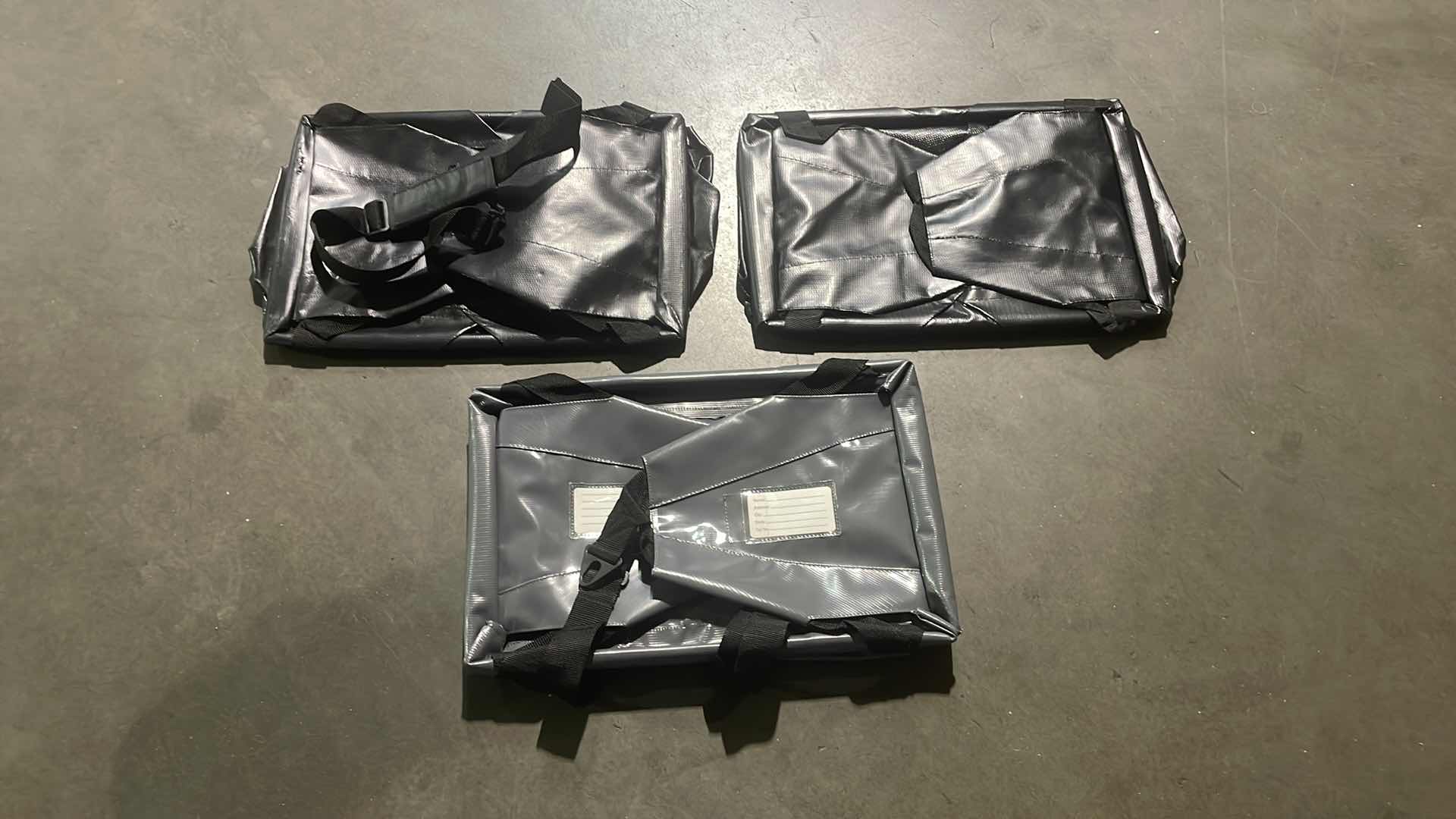 Photo 1 of USGI MILITARY COLLAPSIBLE
PORTABLE SLING SINK TIP FLIP
PROOF RECTANGLE 1 GRAY, 2 BLACK