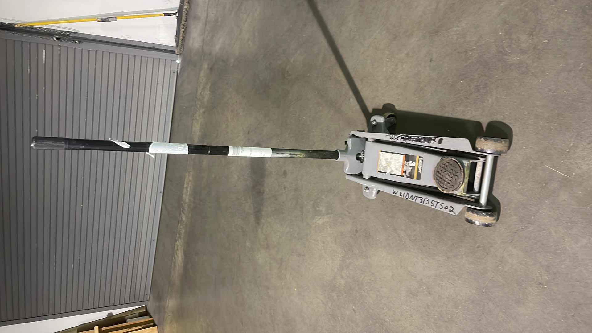 Photo 1 of EVERCRAFT 3 TON HYDRAULIC FLOOR JACK PARTS ONLY