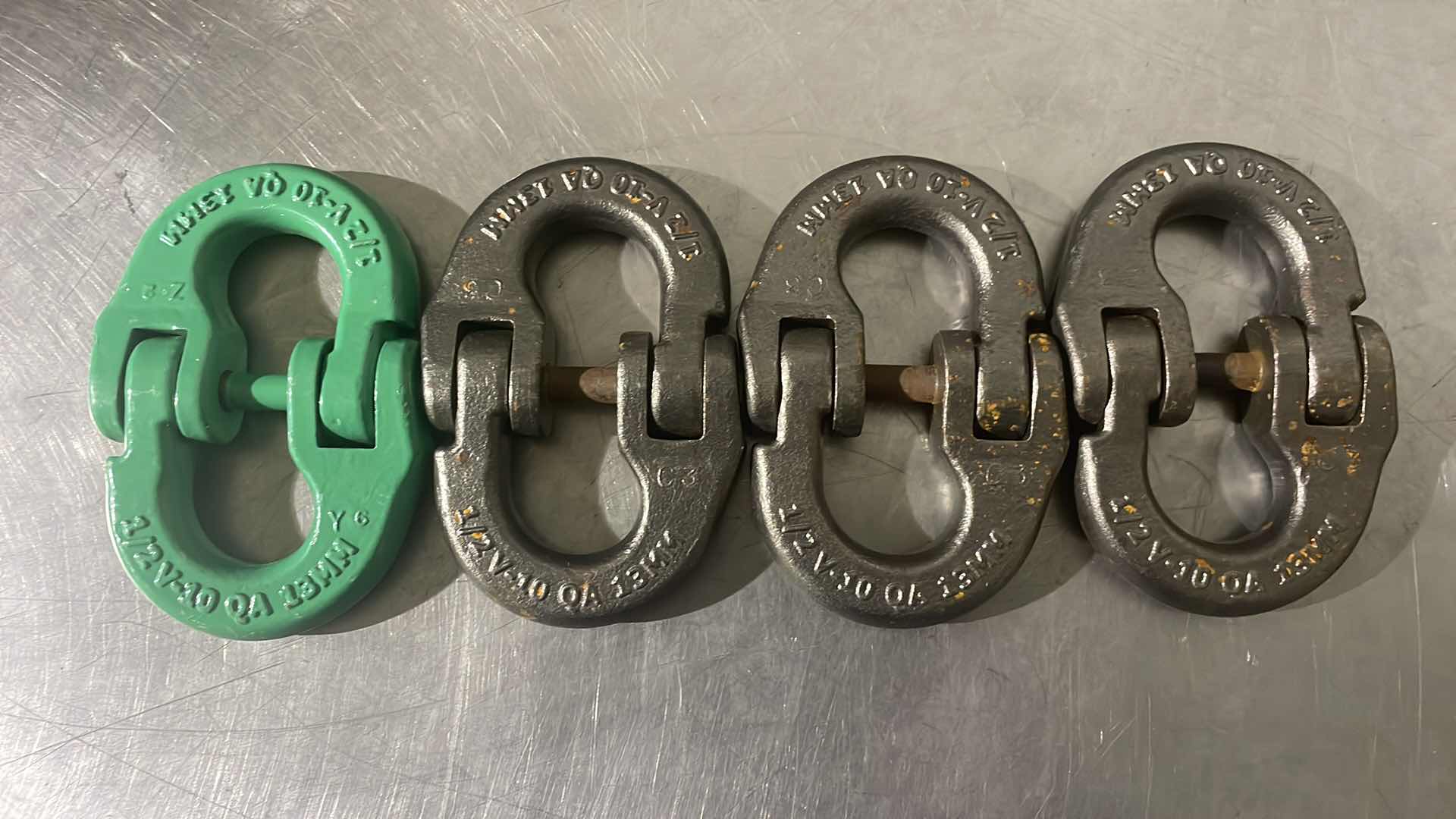 Photo 1 of CAMPBELL 1/2” CARBON STEEL REMOVABLE COUPLING LINK (4)