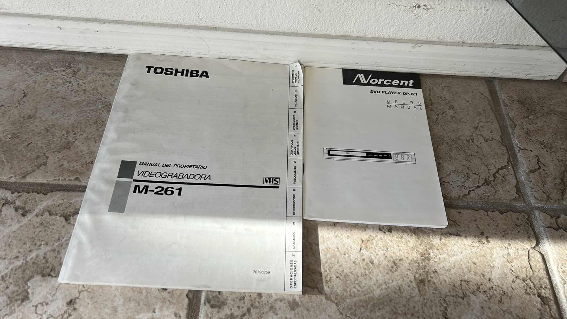 Photo 2 of ELECTRONICS - SAMSUNG VHS AND NORCENT DVD PLAYER