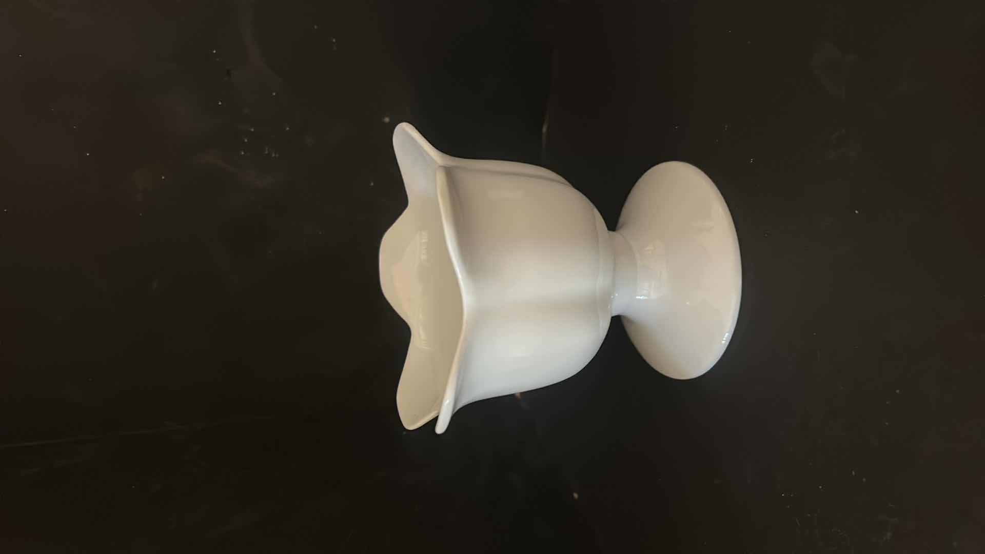 Photo 8 of 14 WHITE SCALLOPED BOWLS