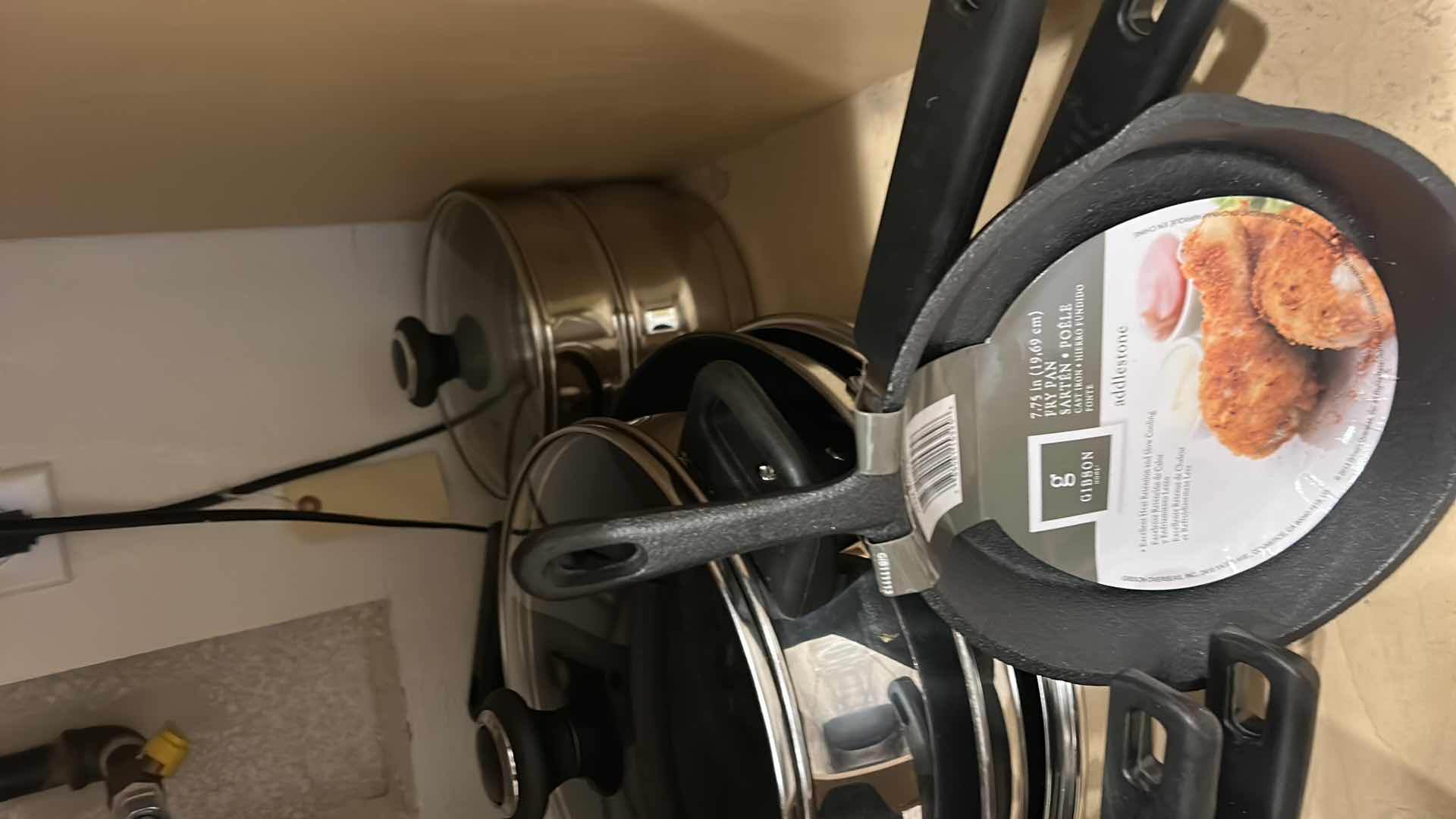 Photo 1 of POTS AND PAN W CAST IRON FRY PAN