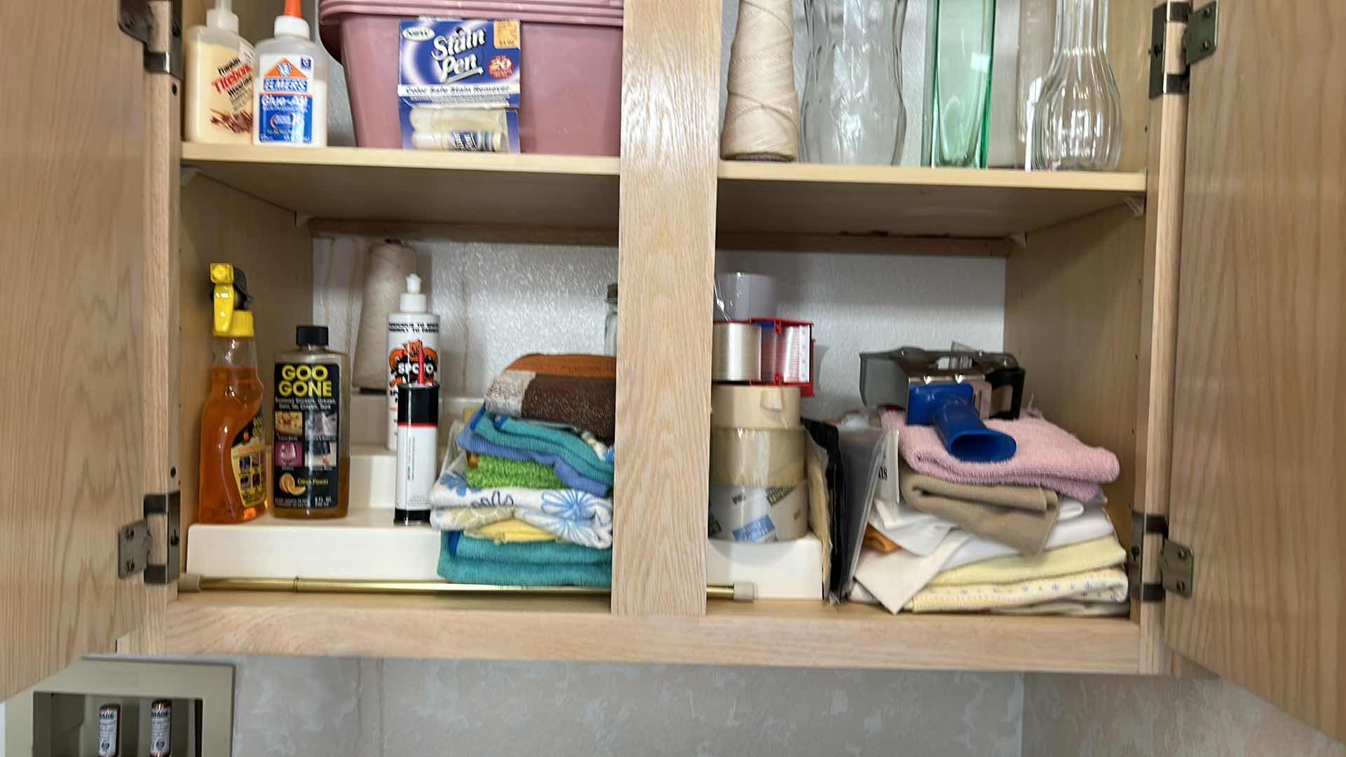 Photo 1 of CONTENTS OF KITCHEN CABINET