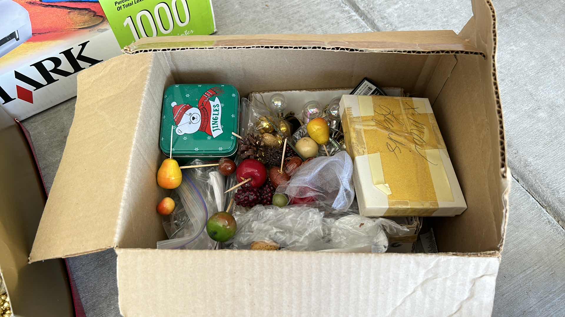 Photo 5 of CHRISTMAS DECORATIONS