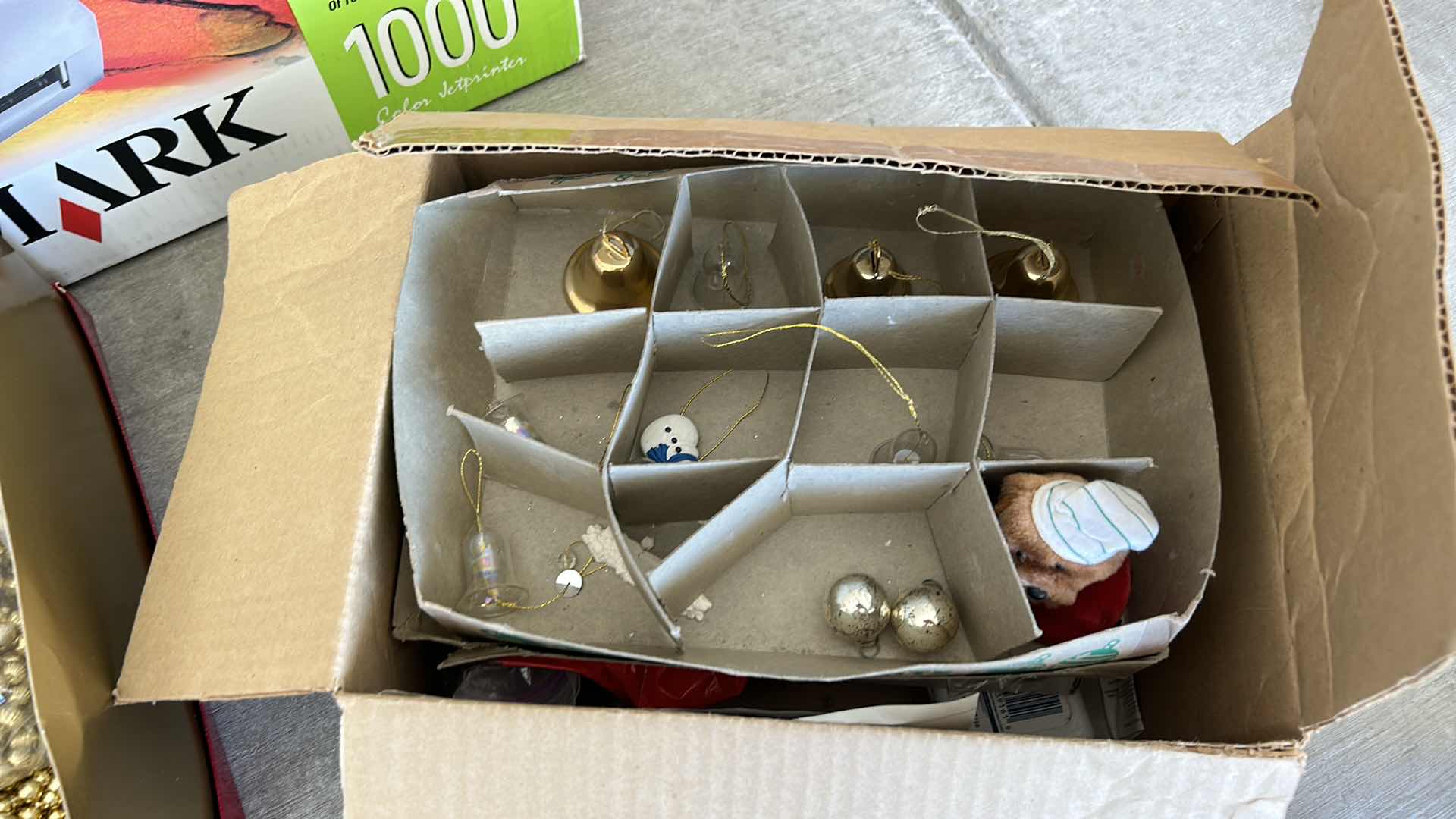 Photo 3 of CHRISTMAS DECORATIONS