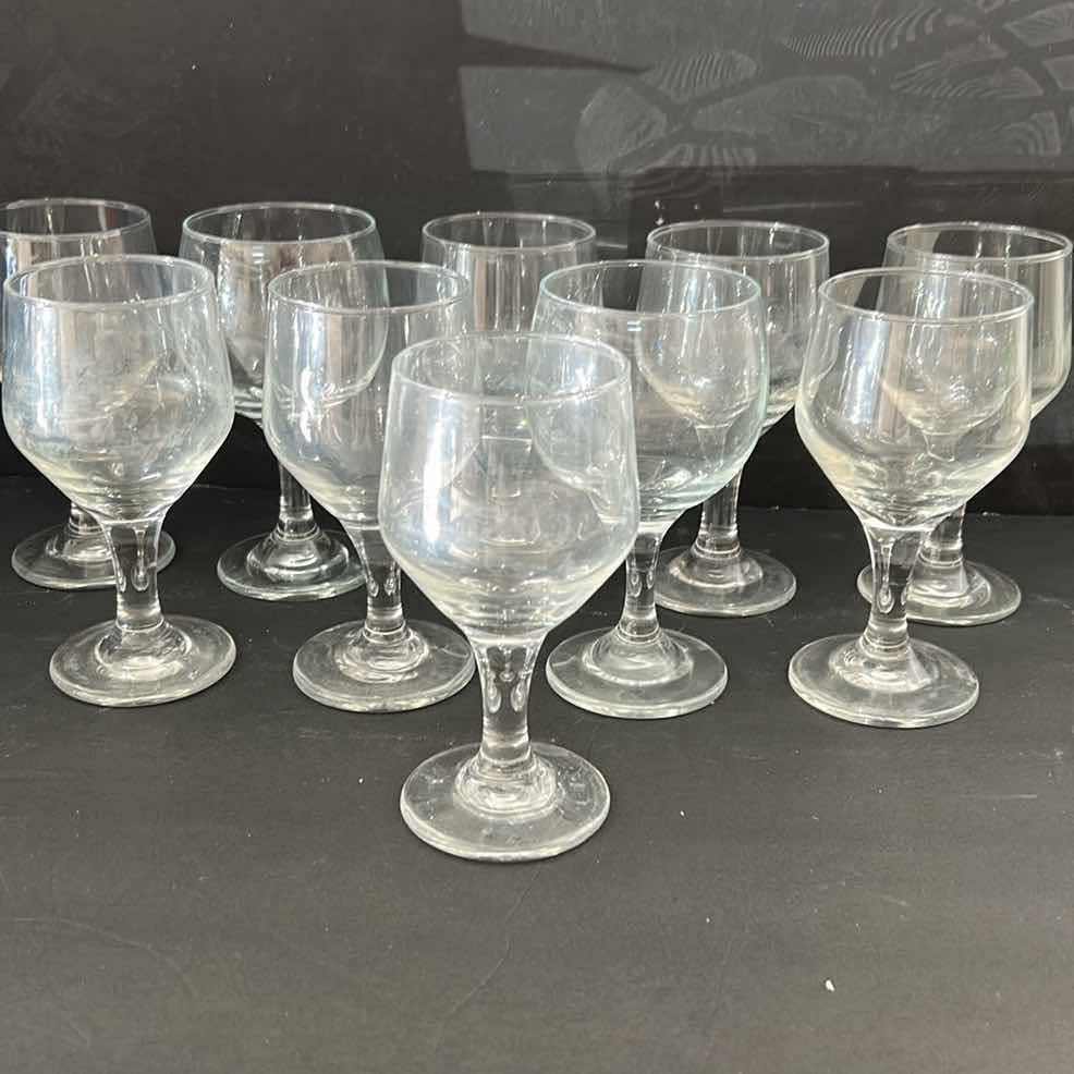 Photo 1 of 10 WINE GLASSES