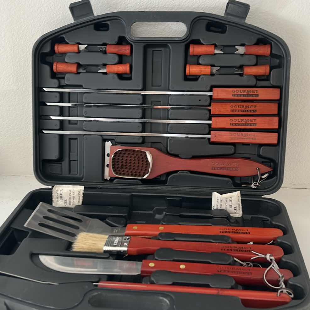 Photo 1 of GOURMET TRADITIONS BBQ UTENSIL SET