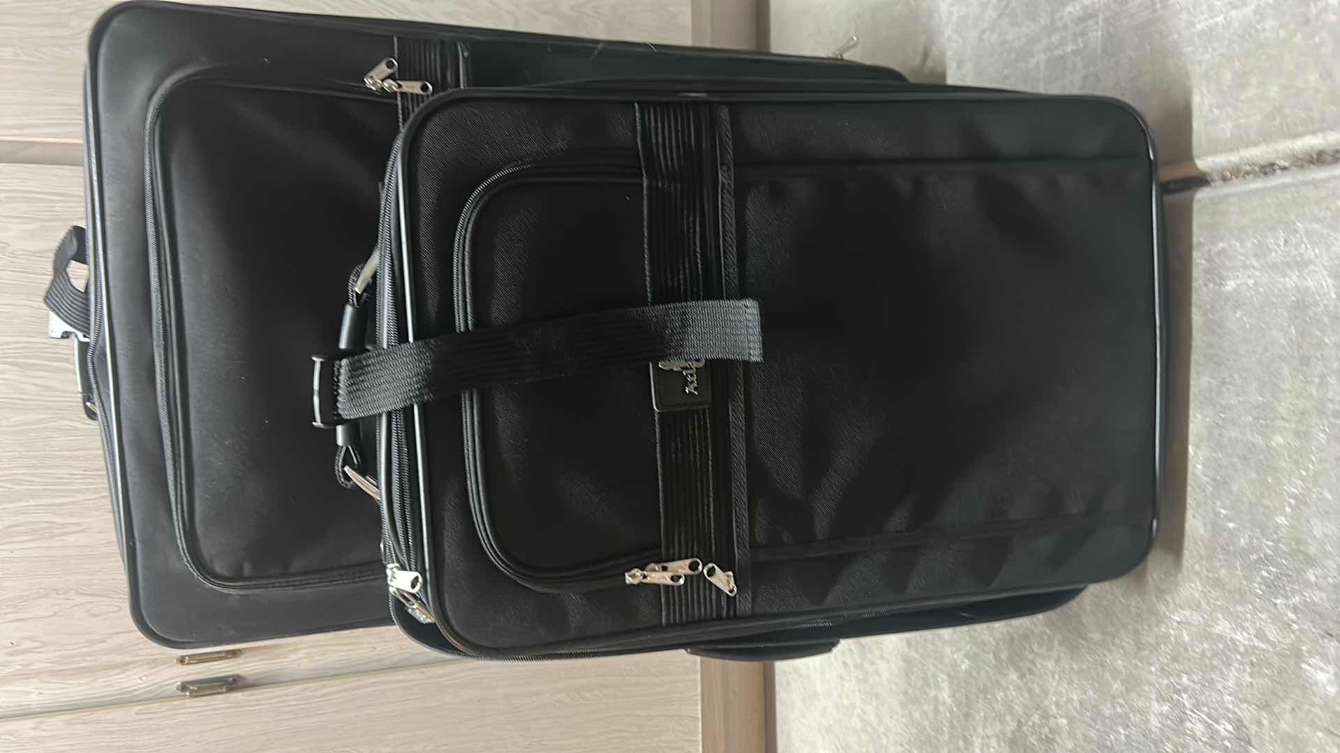 Photo 4 of 4 PC LUGGAGE