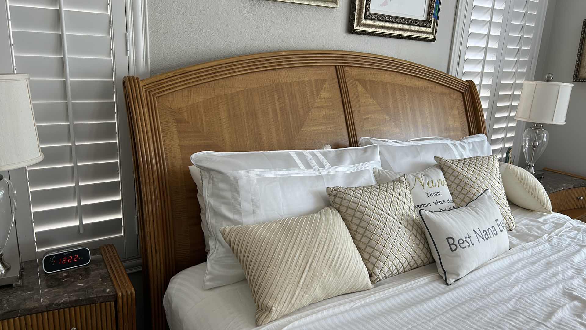 Photo 1 of CALLEZIONE EUROPA WOOD KING BED FRAME 80“ x 99“