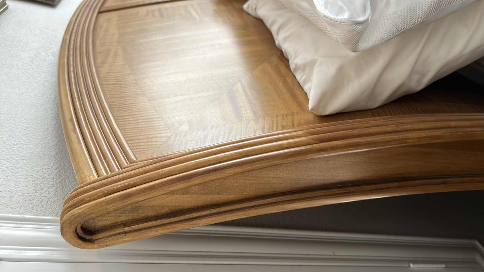 Photo 1 of CALLEZIONE EUROPA WOOD KING BED FRAME 80“ x 99“