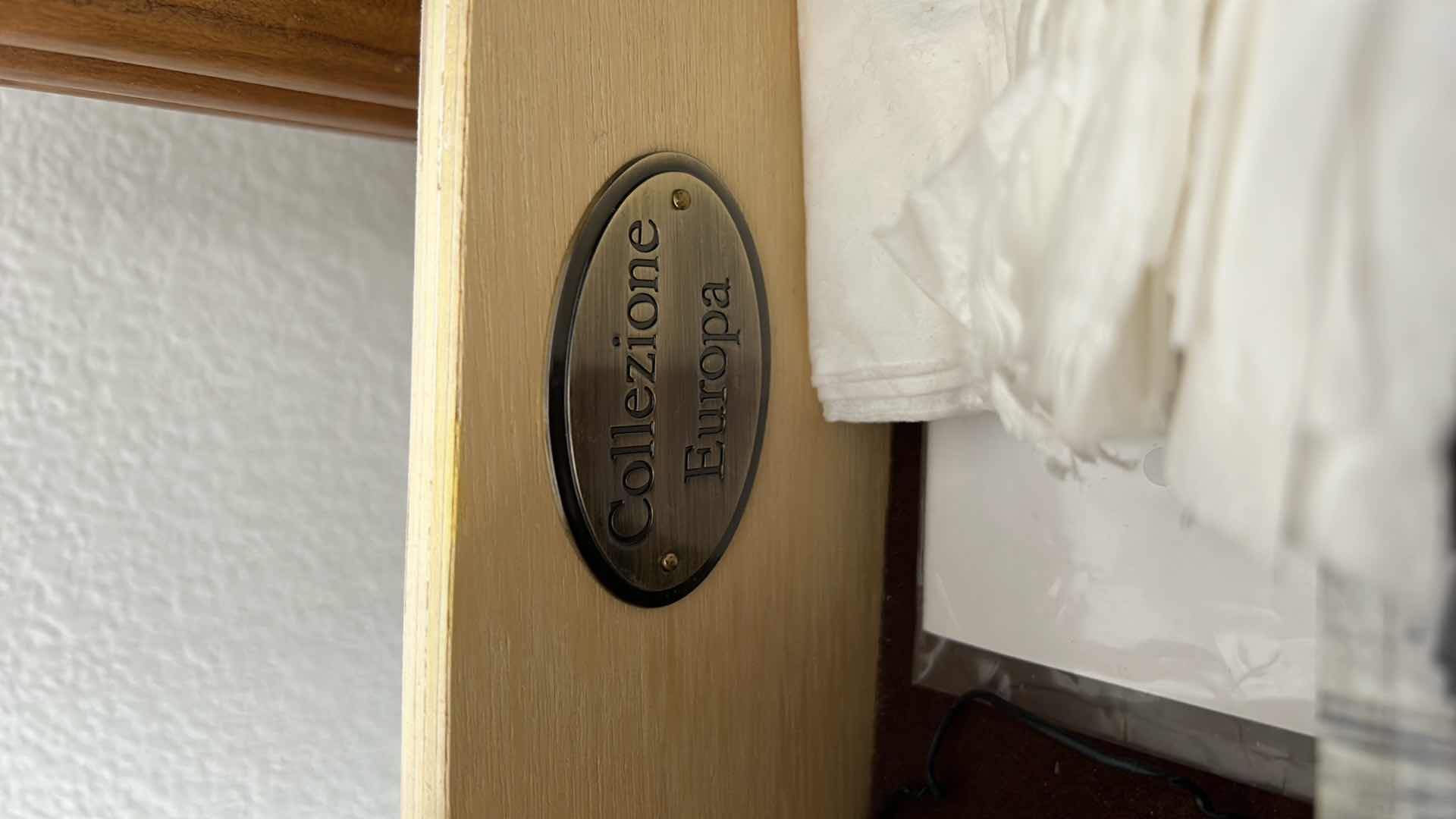 Photo 1 of COLLEZIONE EUROPA NIGHTSTAND 
30 1/2“ x 17“ x 30“