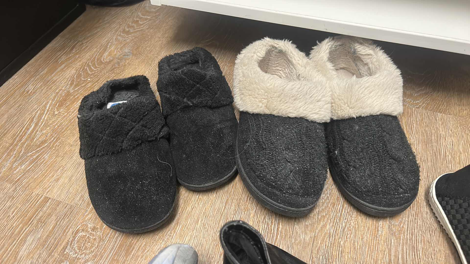 Photo 1 of 8 PAIRS WOMENS SHOES AND SLIPPERS